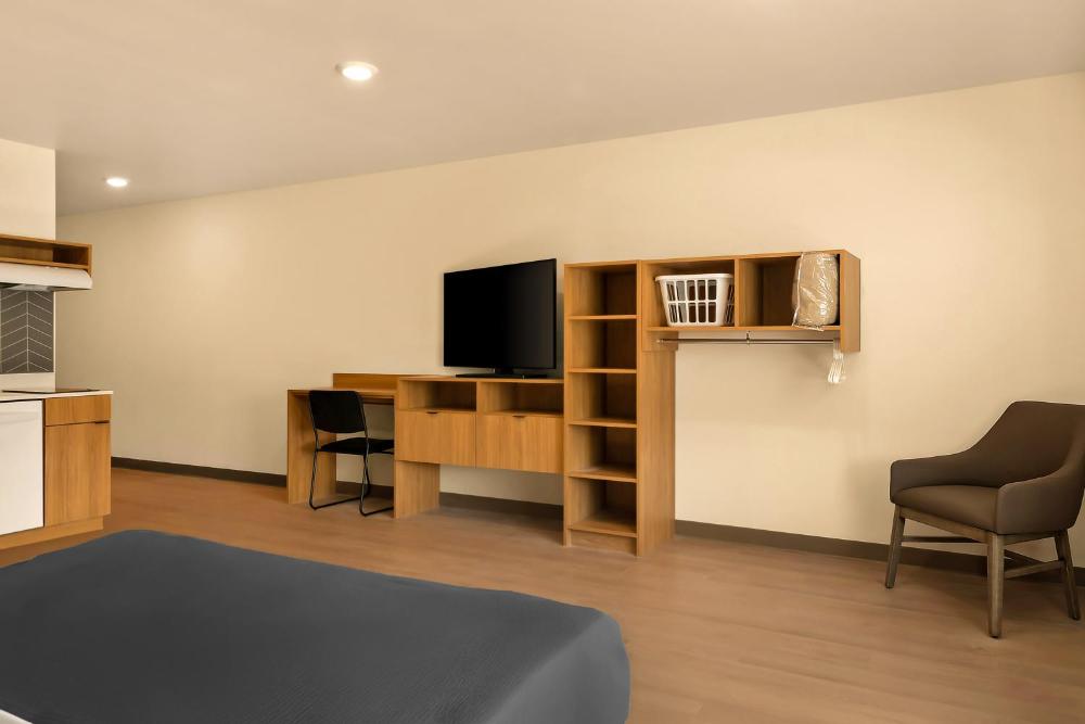 Room image 4